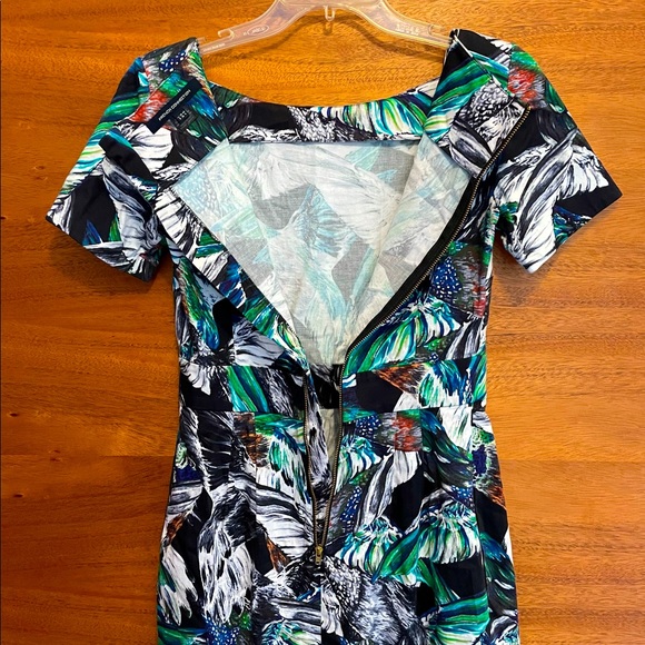 🎉HP🎉 French Connection Bird Wings Mini Dress - Picture 12 of 16